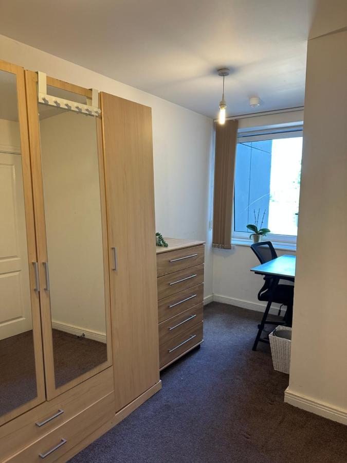 New Build 2 Bedroom With 2 Bath In London Exterior foto