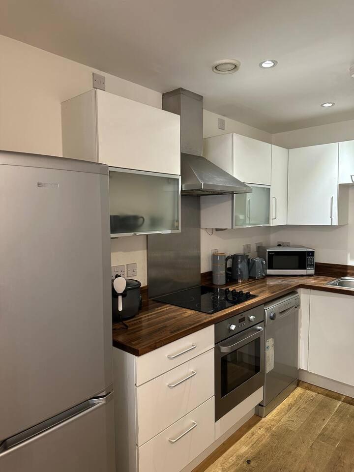 New Build 2 Bedroom With 2 Bath In London Exterior foto