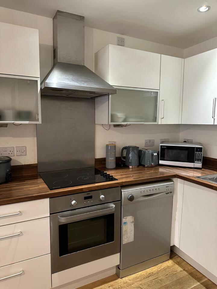 New Build 2 Bedroom With 2 Bath In London Exterior foto